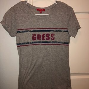 Guess tee